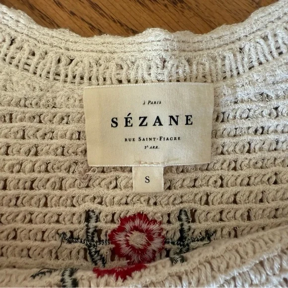 Sézane White Knit Crop Top with Red Floral Embroidery - Picture 3 of 3